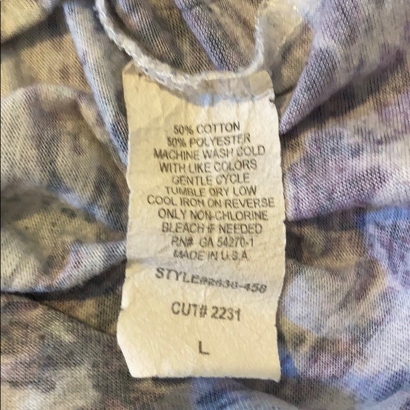 Maurices butterfly T-shirt - Picture 9 of 10